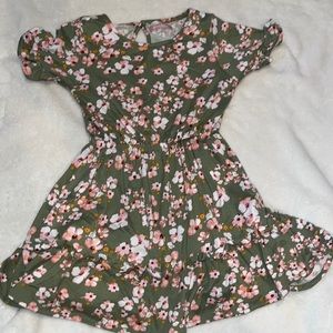 BCBG green floral dress size 5.